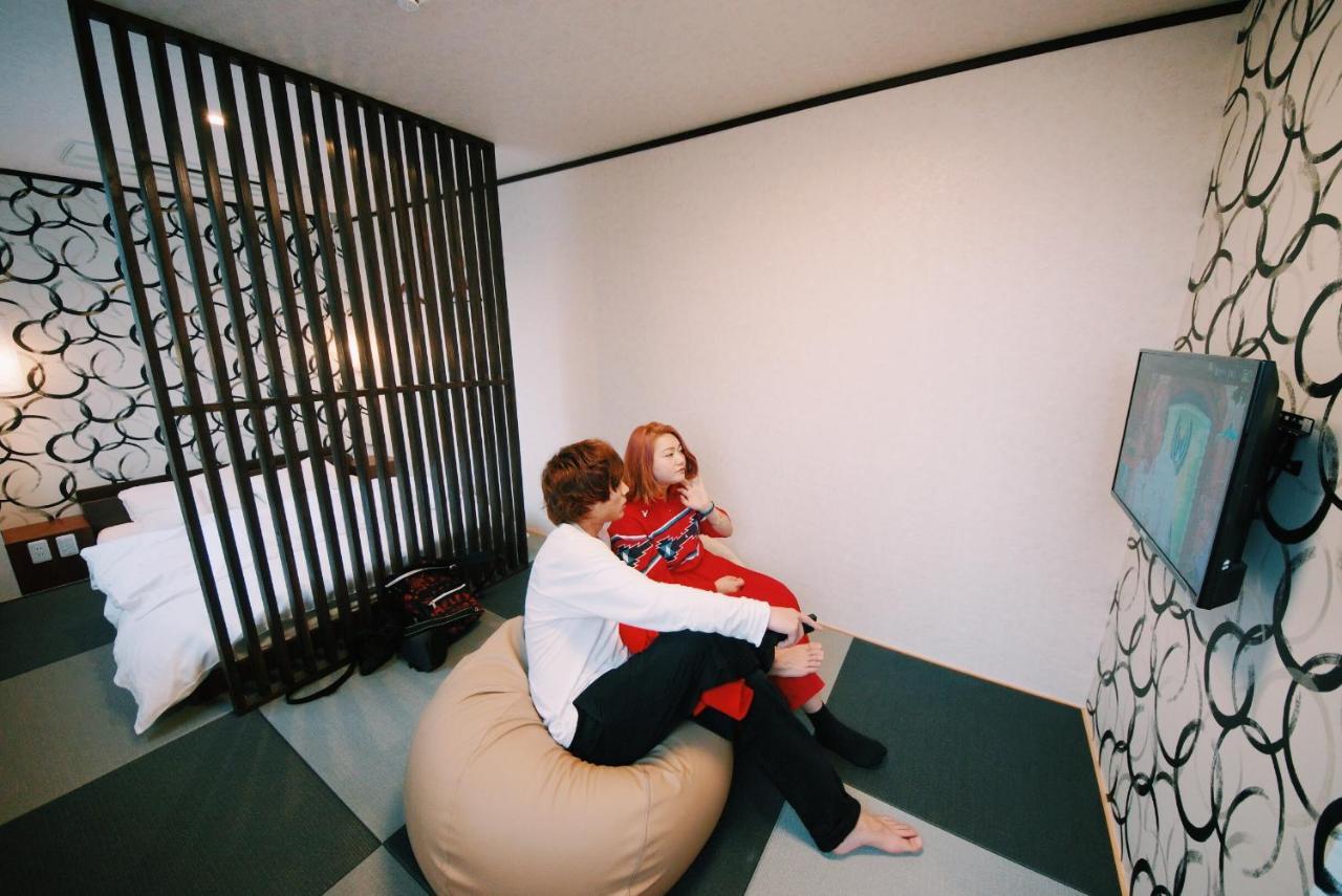Mosaic Hostel Kyoto Bagian luar foto